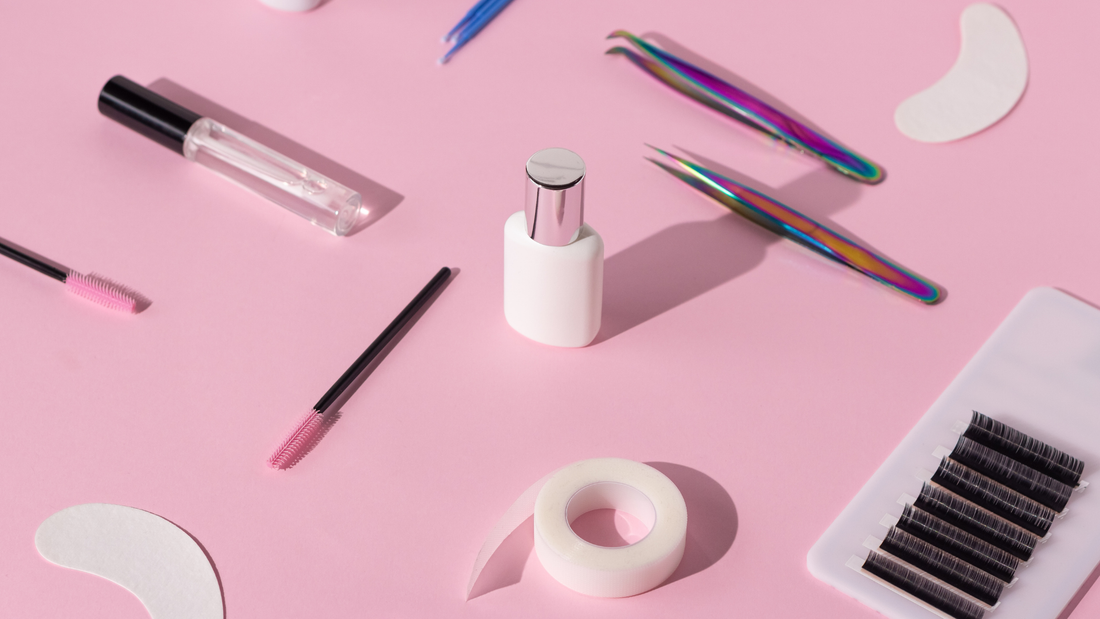 The History of Press-On Lashes and Its Evolution